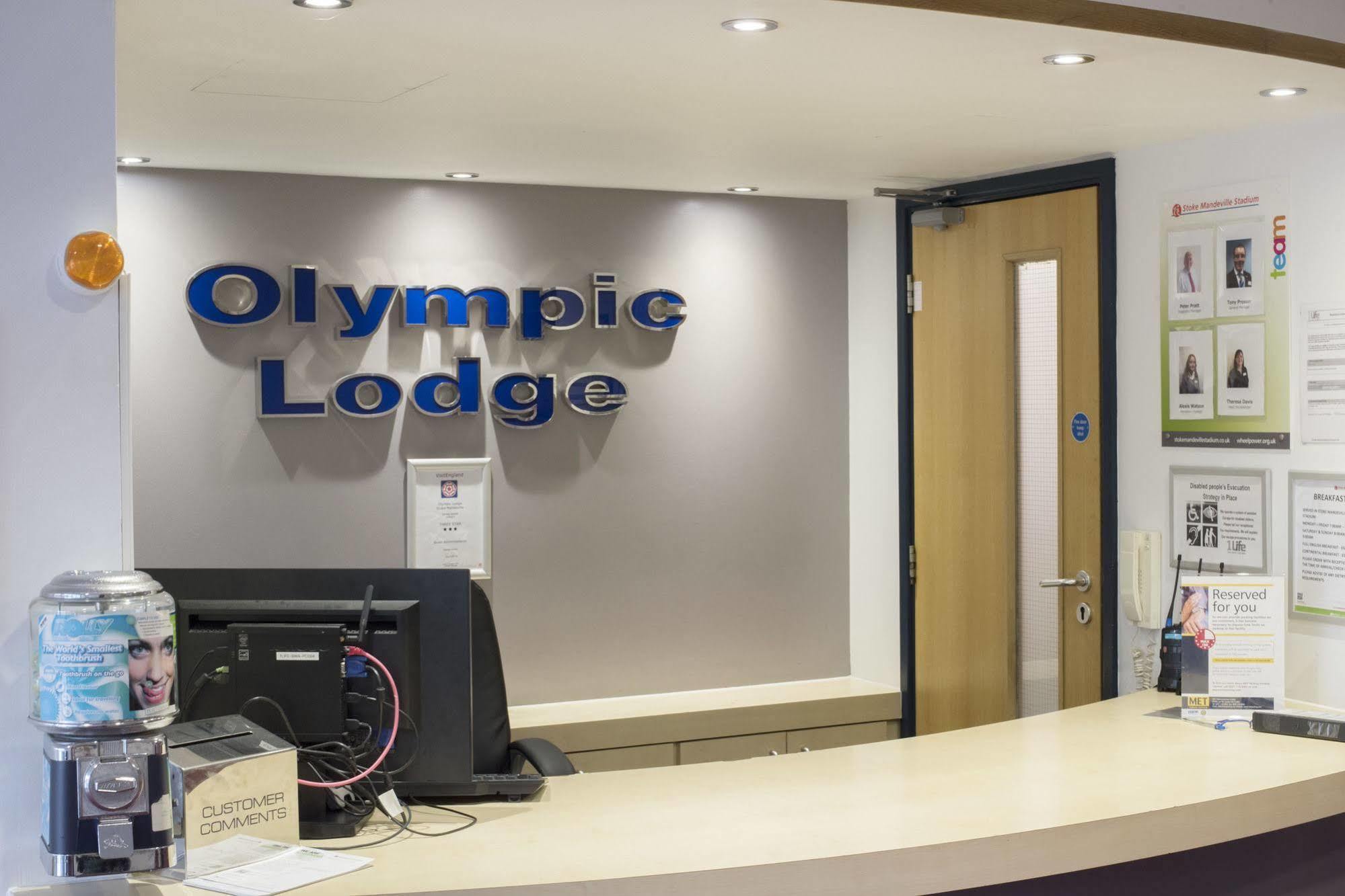 The Olympic Lodge Aylesbury  Exterior photo